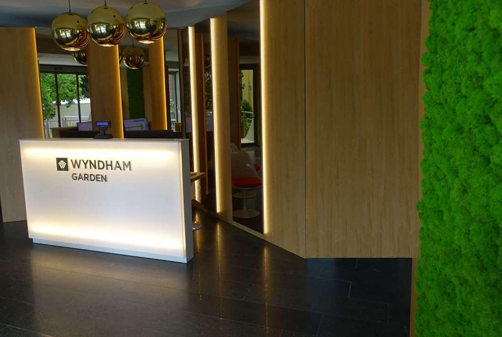 Wyndham Garden فلورنس المظهر الداخلي الصورة